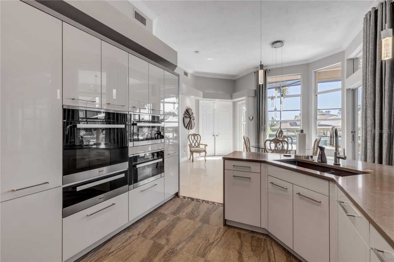 133 Via Capri, New Smyrna Beach, FL 32169 Photo