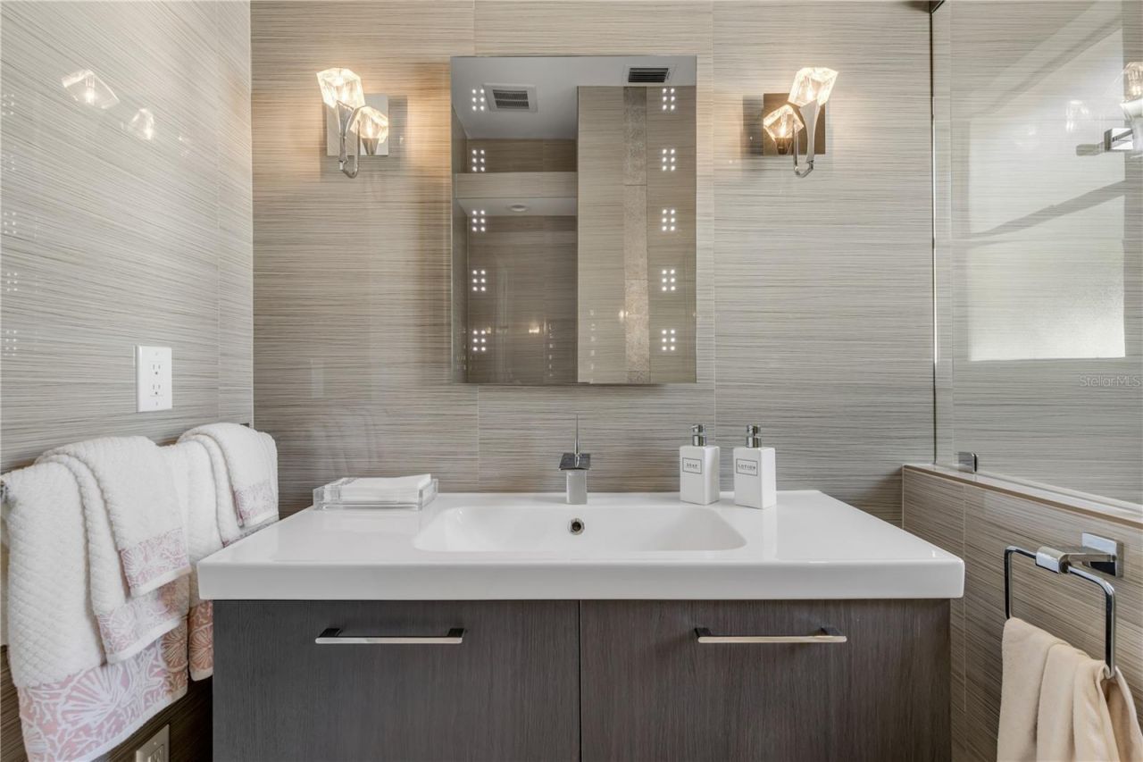 133 Via Capri, New Smyrna Beach, FL 32169 Photo