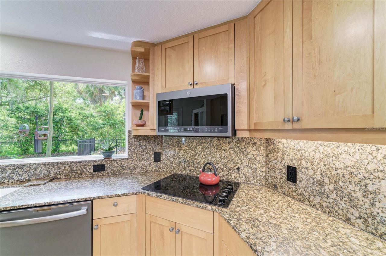 3705 62nd Street E, Bradenton, FL 34208 Photo