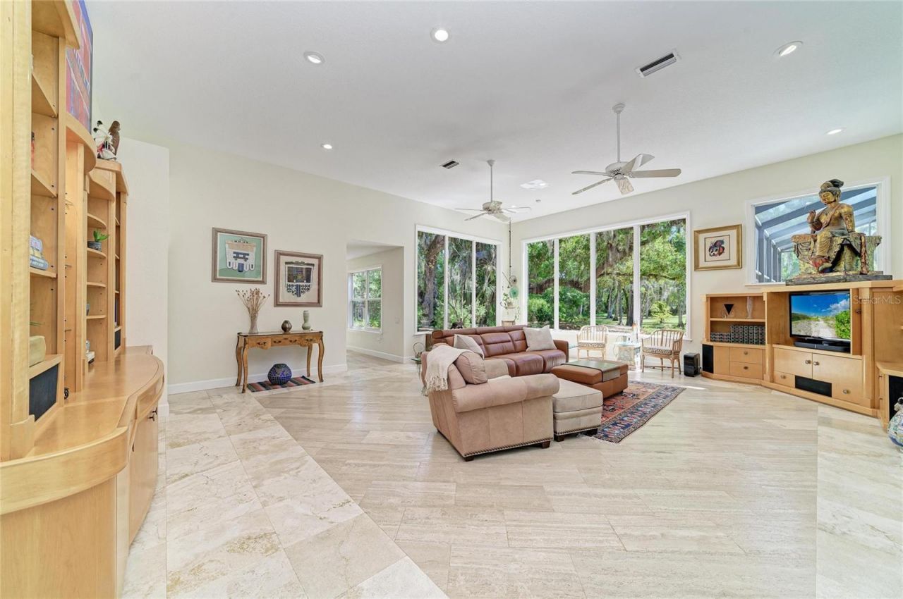 3705 62nd Street E, Bradenton, FL 34208 Photo