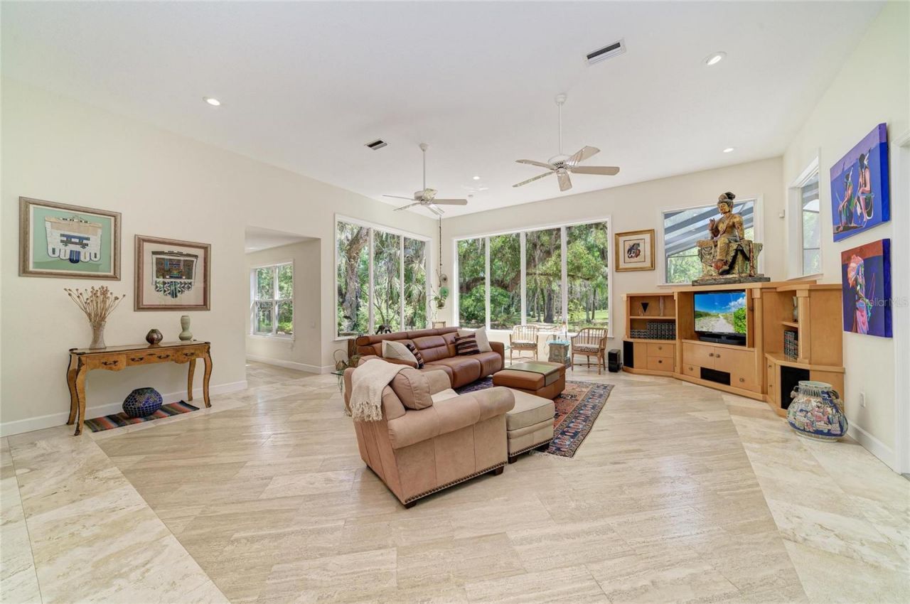 3705 62nd Street E, Bradenton, FL 34208 Photo