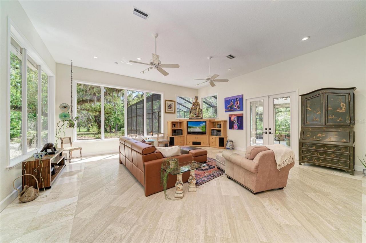 3705 62nd Street E, Bradenton, FL 34208 Photo