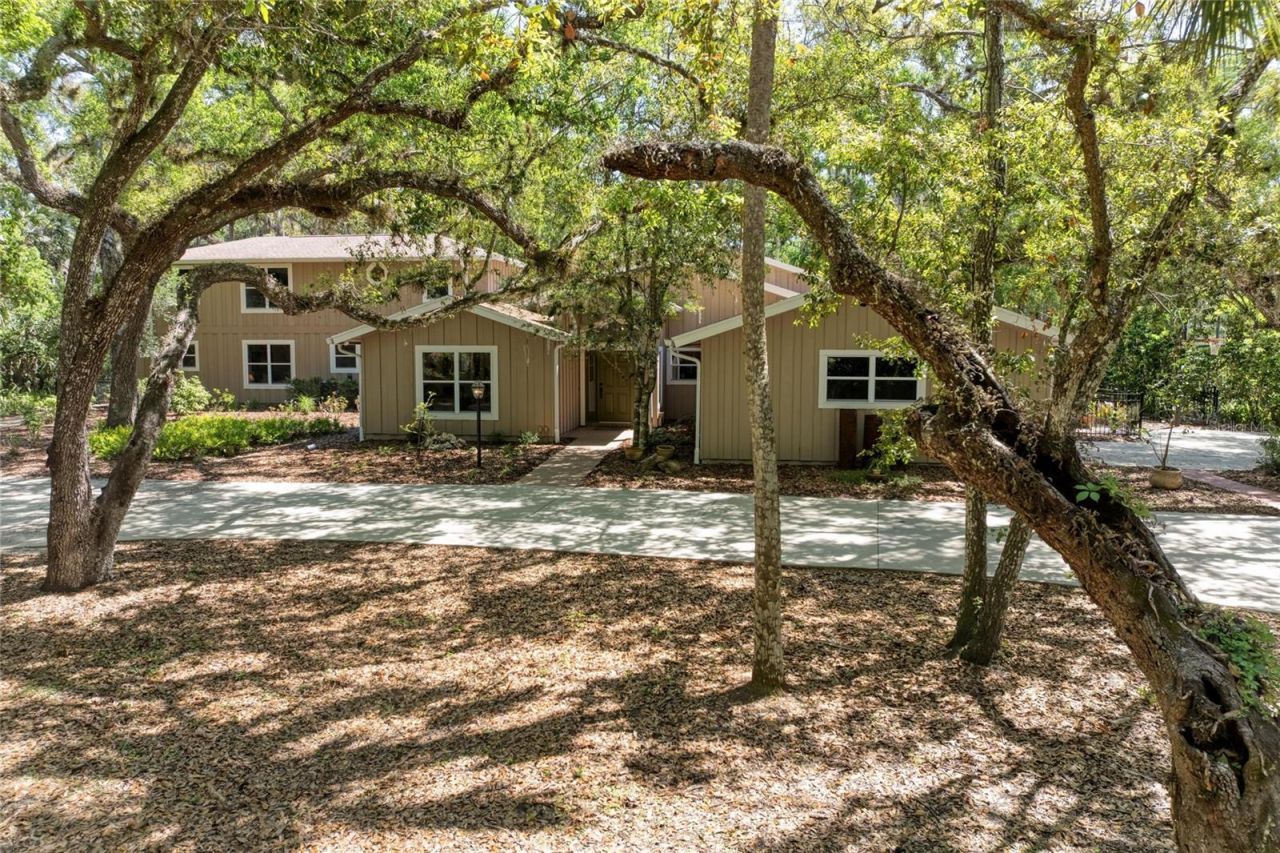 3705 62nd Street E, Bradenton, FL 34208 Photo