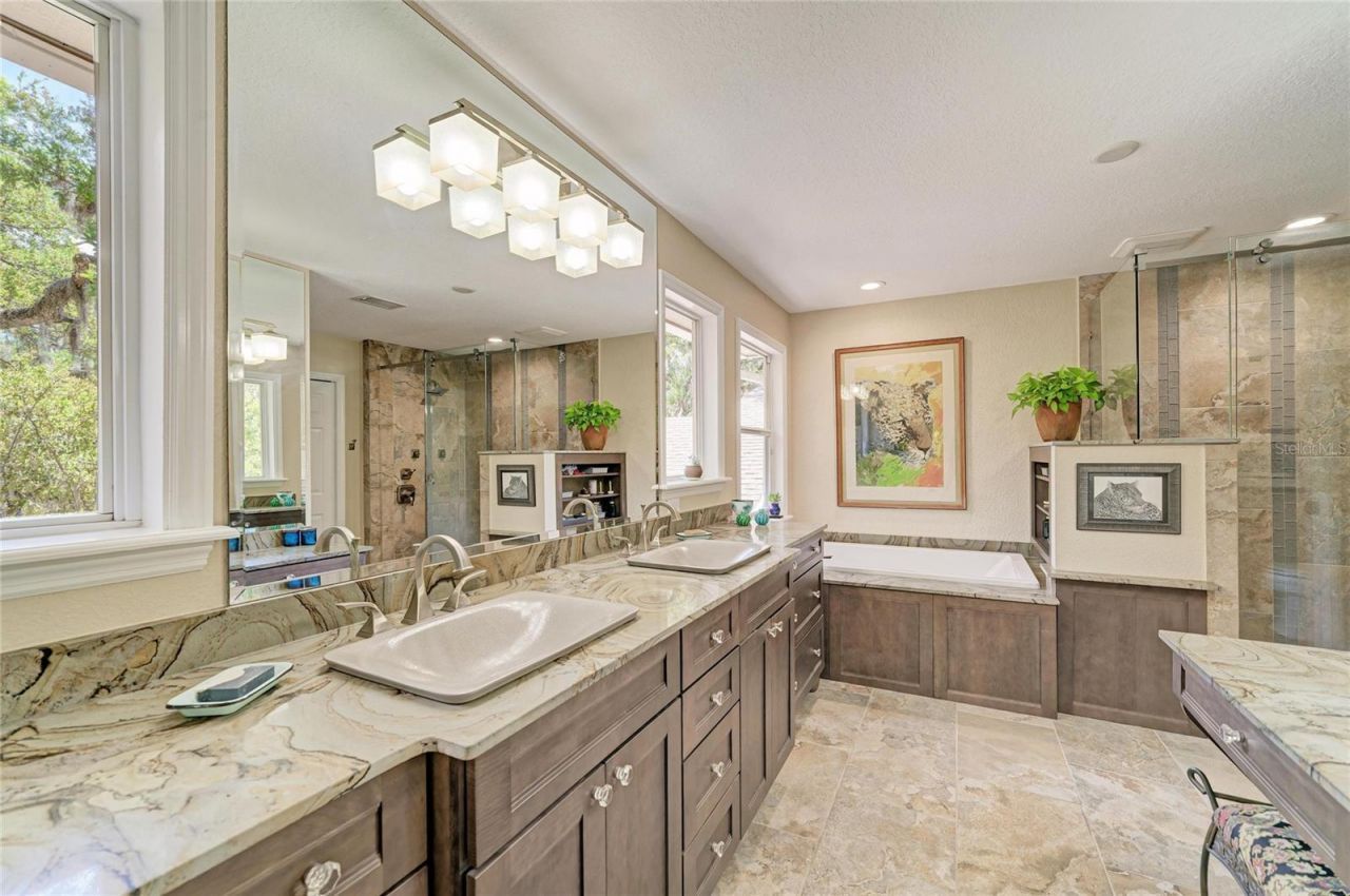 3705 62nd Street E, Bradenton, FL 34208 Photo