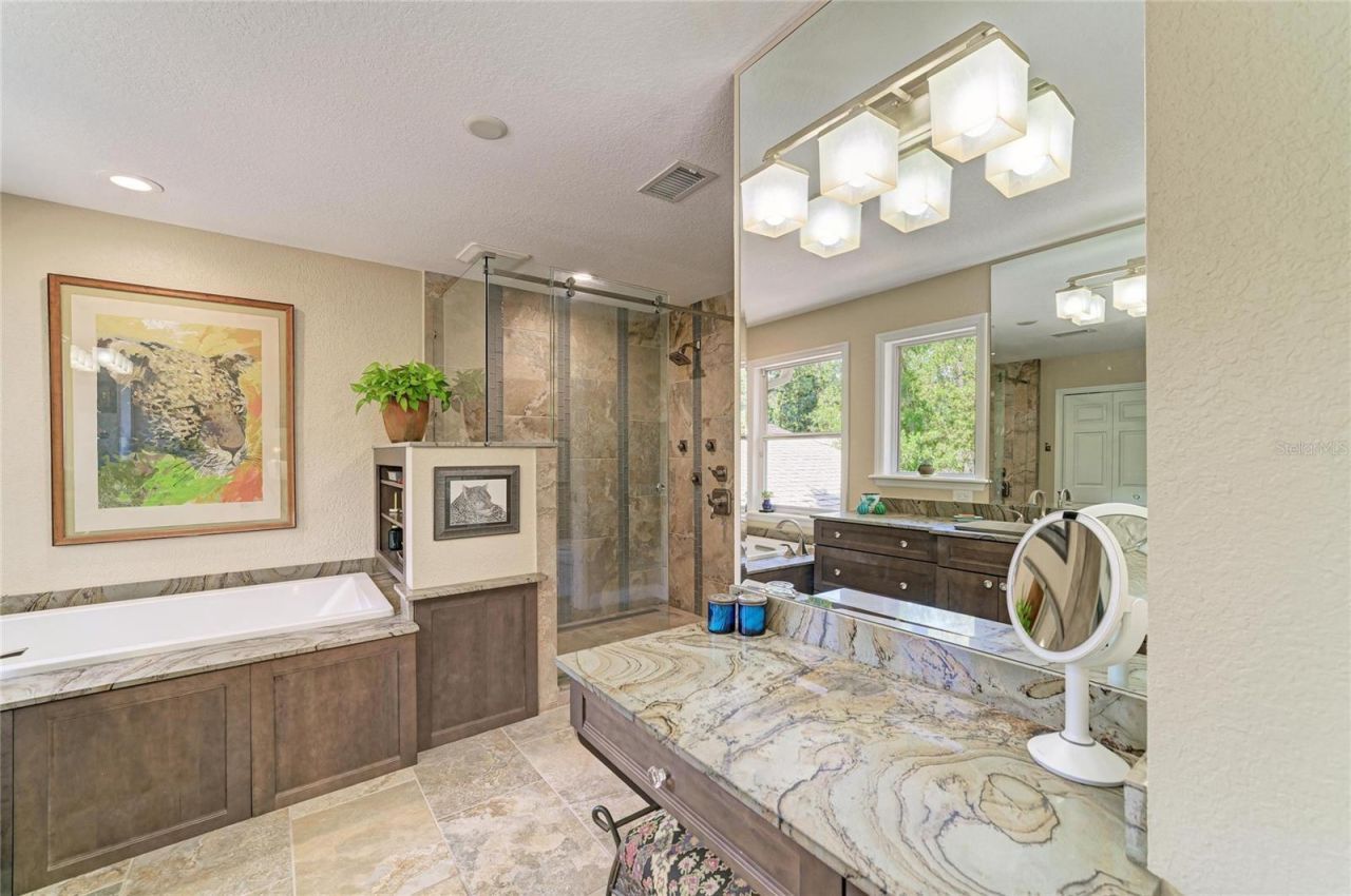 3705 62nd Street E, Bradenton, FL 34208 Photo