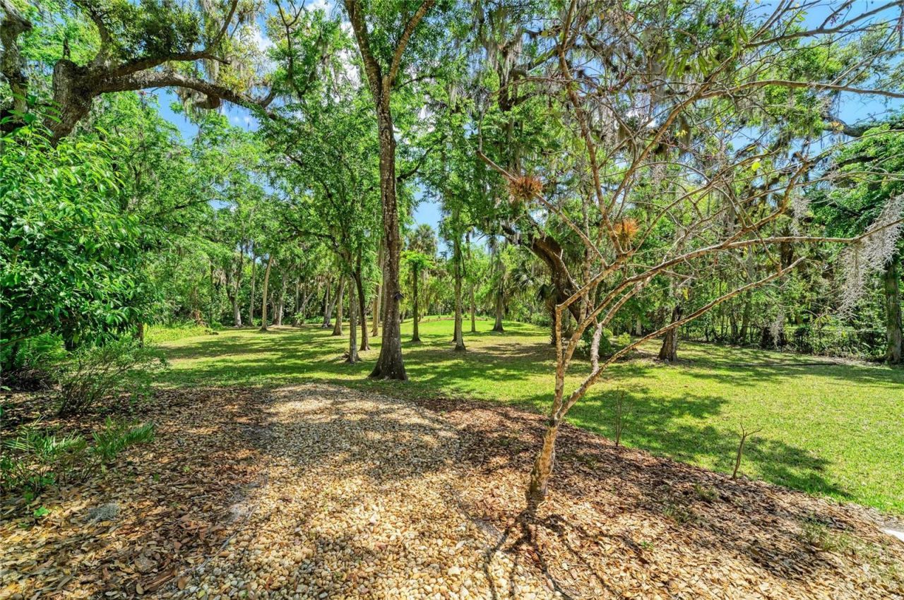 3705 62nd Street E, Bradenton, FL 34208 Photo