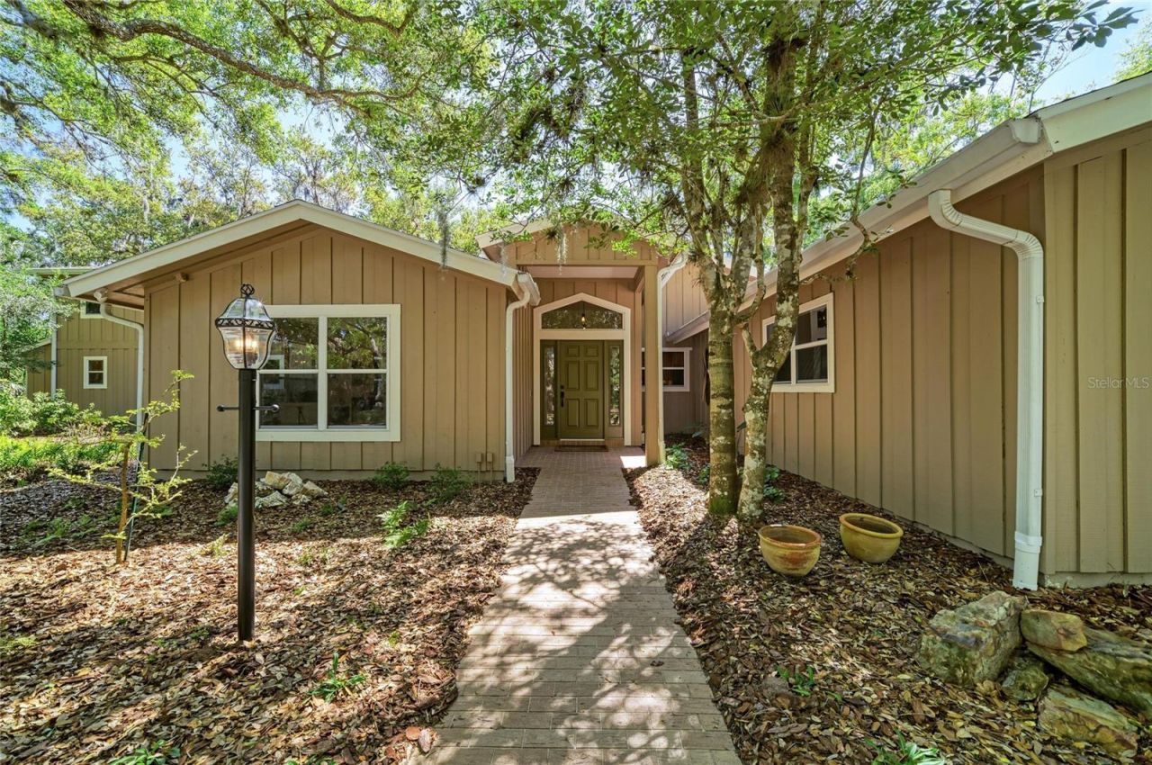 3705 62nd Street E, Bradenton, FL 34208 Photo