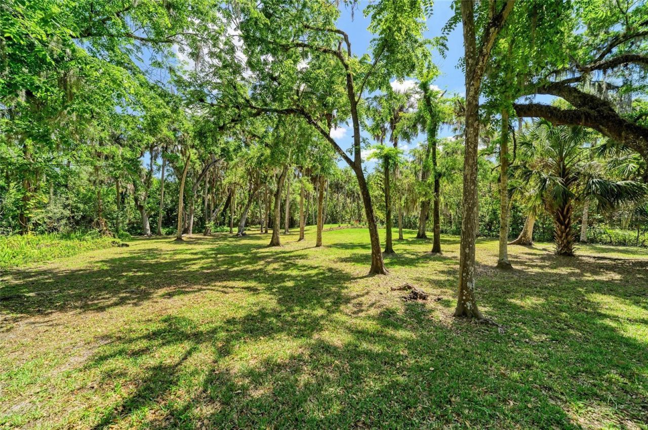 3705 62nd Street E, Bradenton, FL 34208 Photo