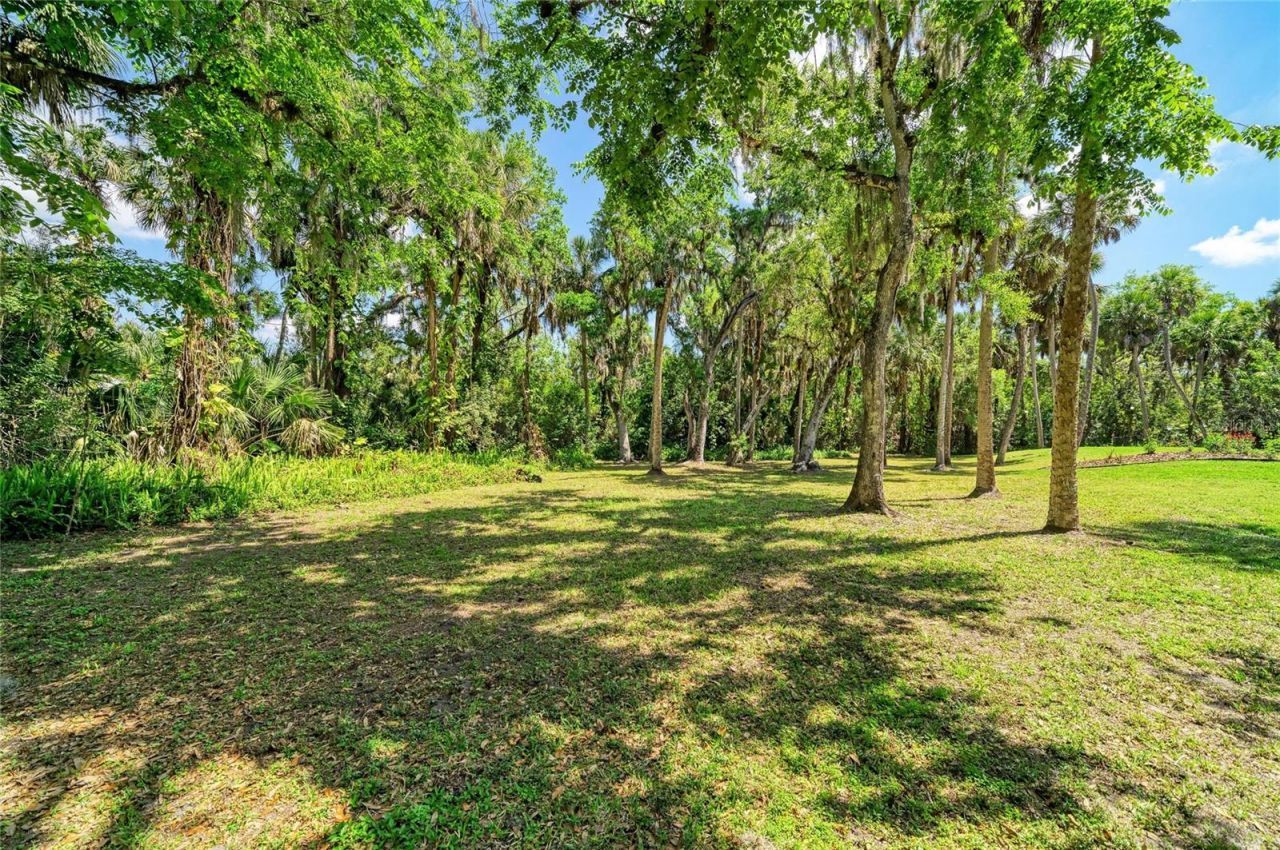 3705 62nd Street E, Bradenton, FL 34208 Photo