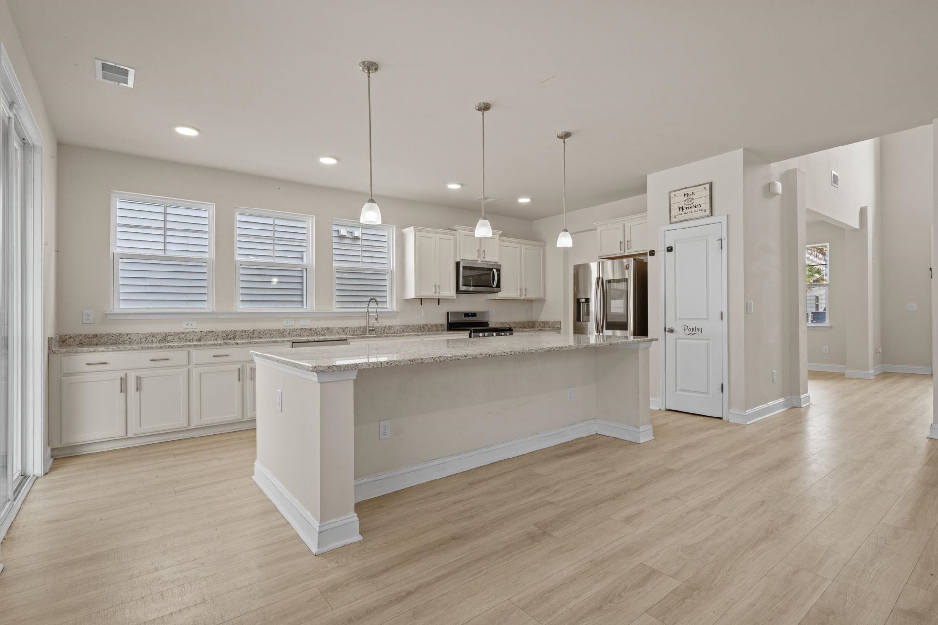 9016 Fort Hill Way Photo 11