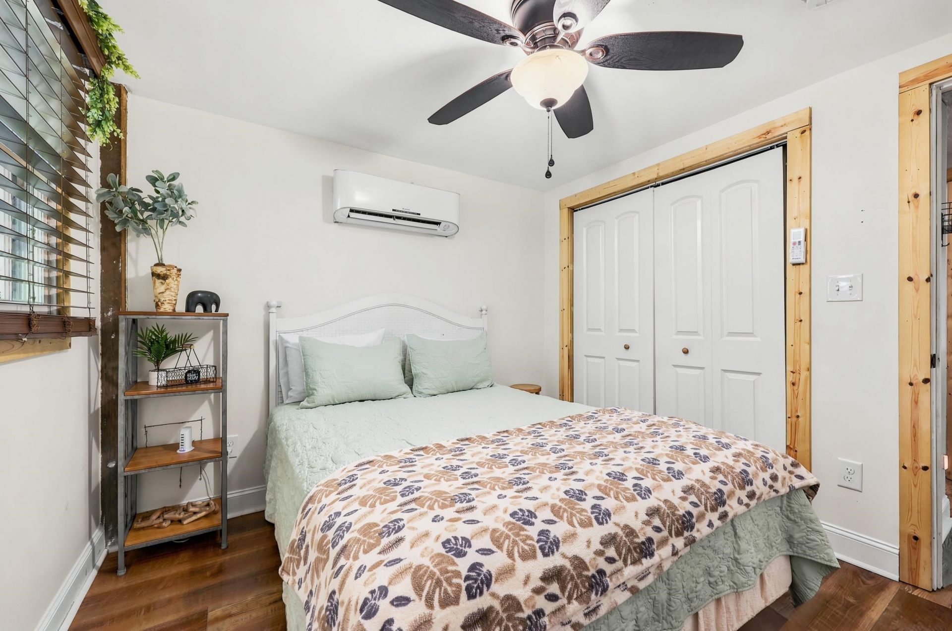2419 Hilton Dr. Photo 18