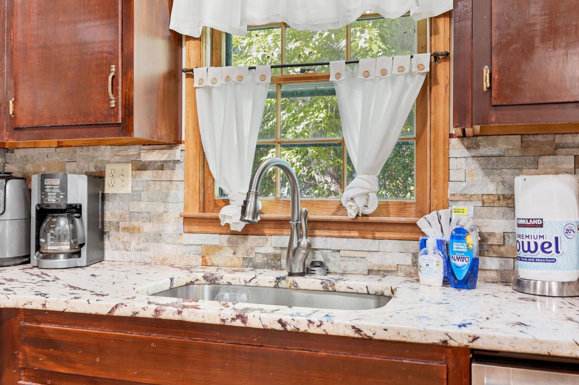 2419 Hilton Dr. Photo 30