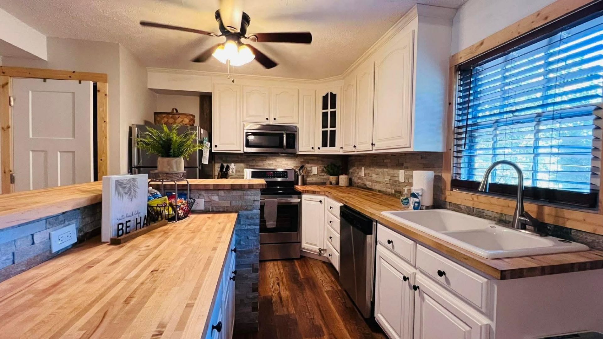 2419 Hilton Dr.  Photo 36