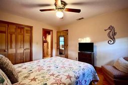 2419 Hilton Dr.  photo 4