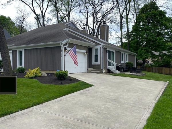 902-904 Bluffway Drive, Columbus, OH 43235