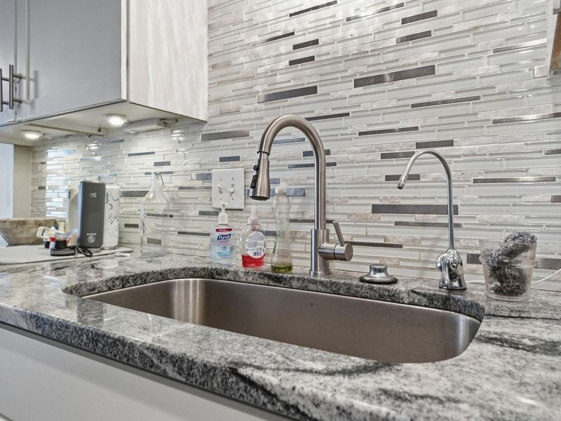 902-904 Bluffway Drive, Columbus, OH 43235 Photo 15