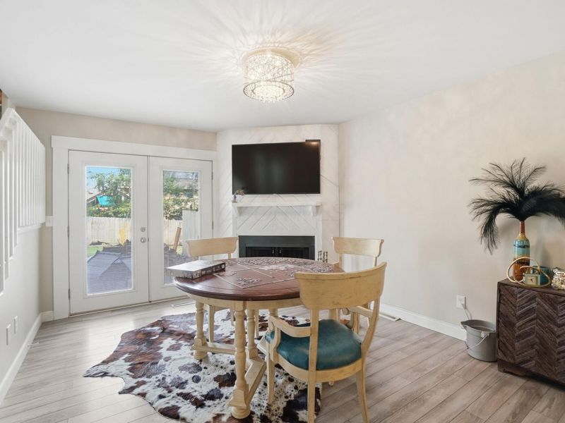 902-904 Bluffway Drive, Columbus, OH 43235 Photo 16