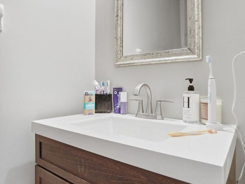 902-904 Bluffway Drive, Columbus, OH 43235 Photo 20