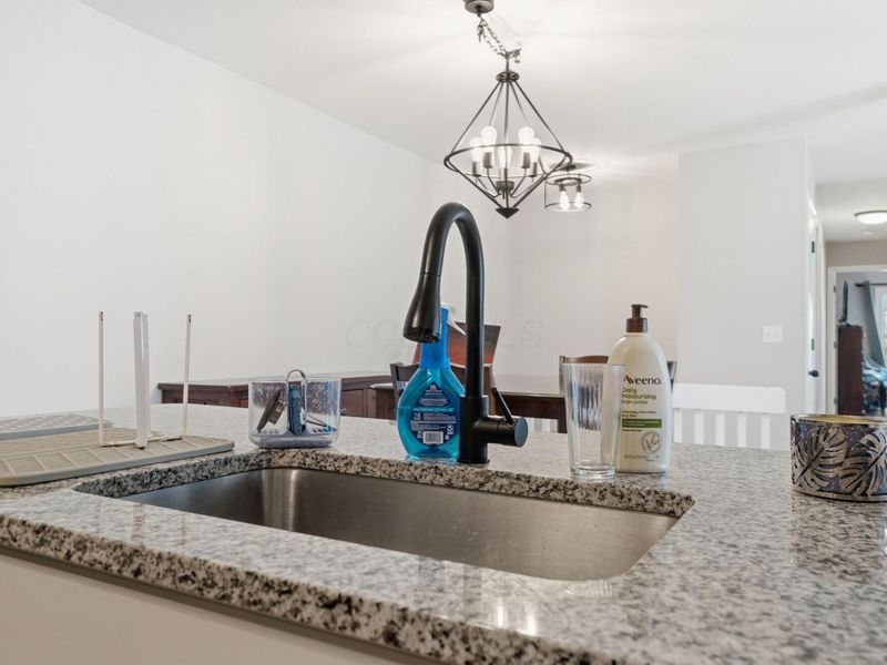 902-904 Bluffway Drive, Columbus, OH 43235 Photo 46