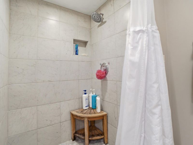 902-904 Bluffway Drive, Columbus, OH 43235 Photo 53