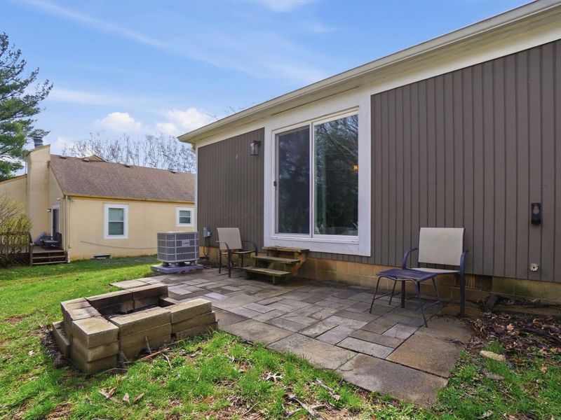 902-904 Bluffway Drive, Columbus, OH 43235 Photo 64