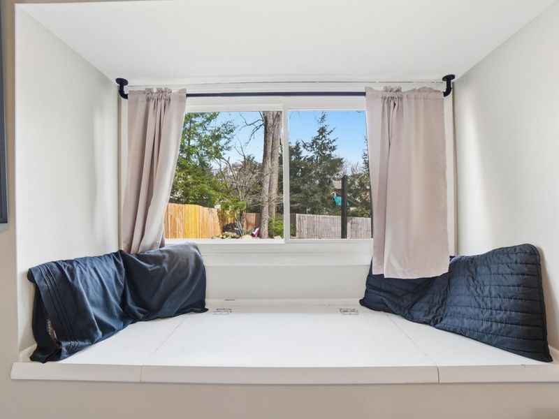 902-904 Bluffway Drive, Columbus, OH 43235 Photo 9