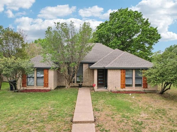 1003 Meridith Drive, Terrell, TX 75160