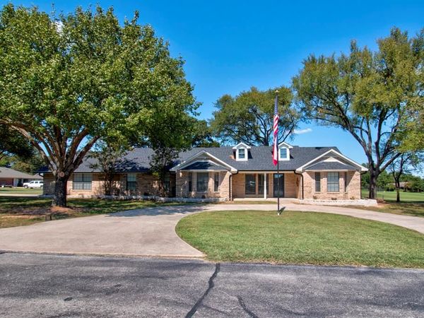 101 Wasco Cove, Gainesville, TX 76240