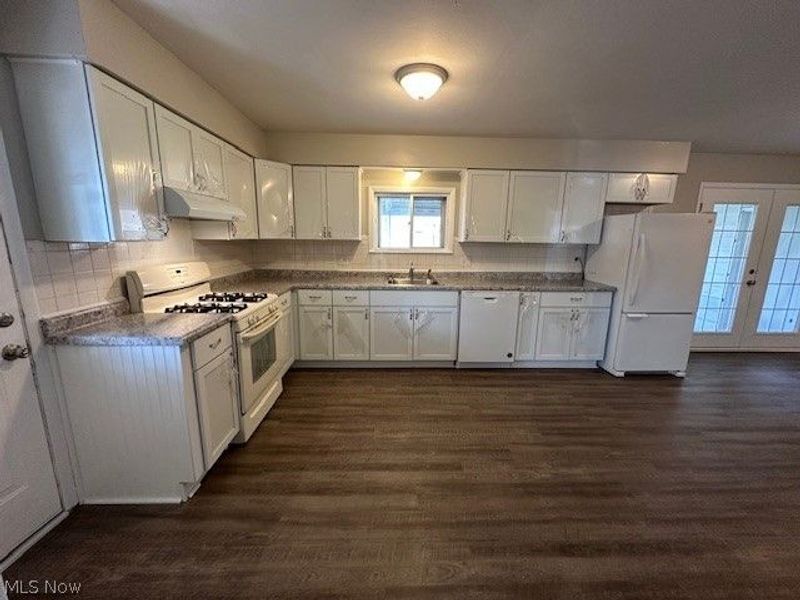 220 Carnegie Avenue, Austintown, OH 44515 Photo 3