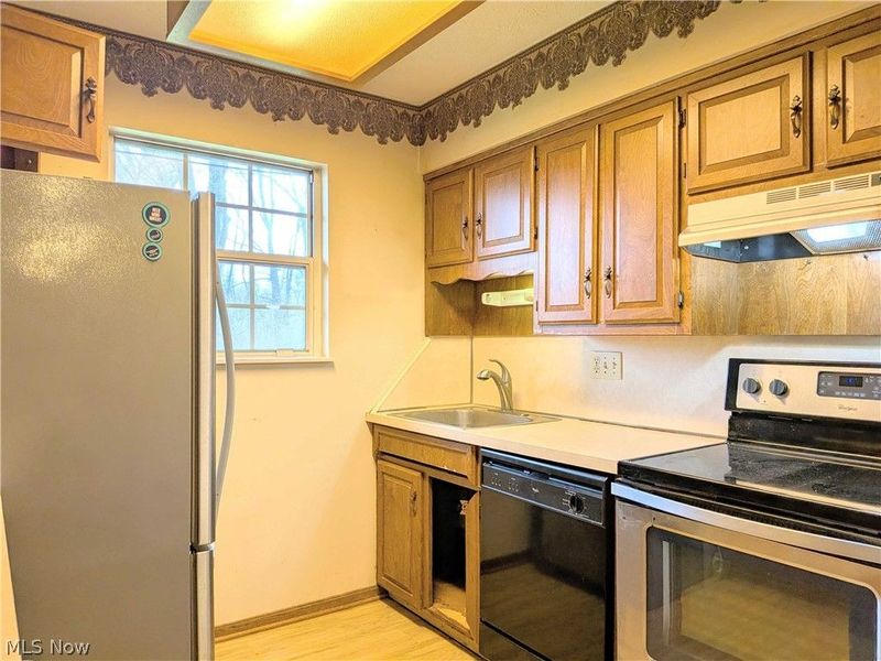 3049 Thornton Street NW, North Canton, OH 44720 Photo 10