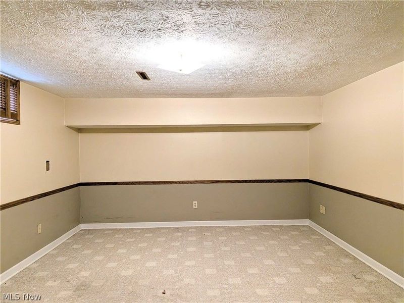 3049 Thornton Street NW, North Canton, OH 44720 Photo 16