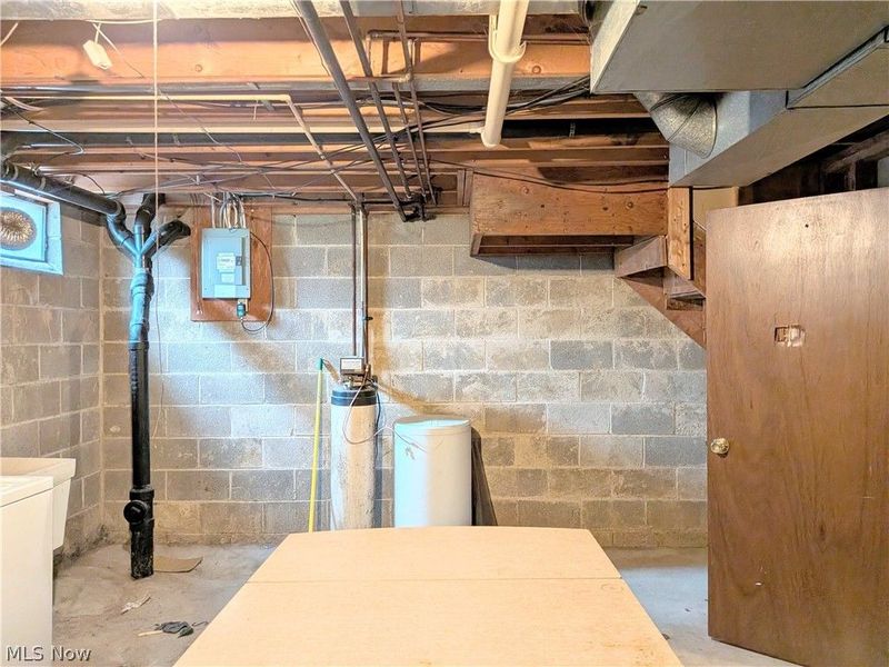 3049 Thornton Street NW, North Canton, OH 44720 Photo 18