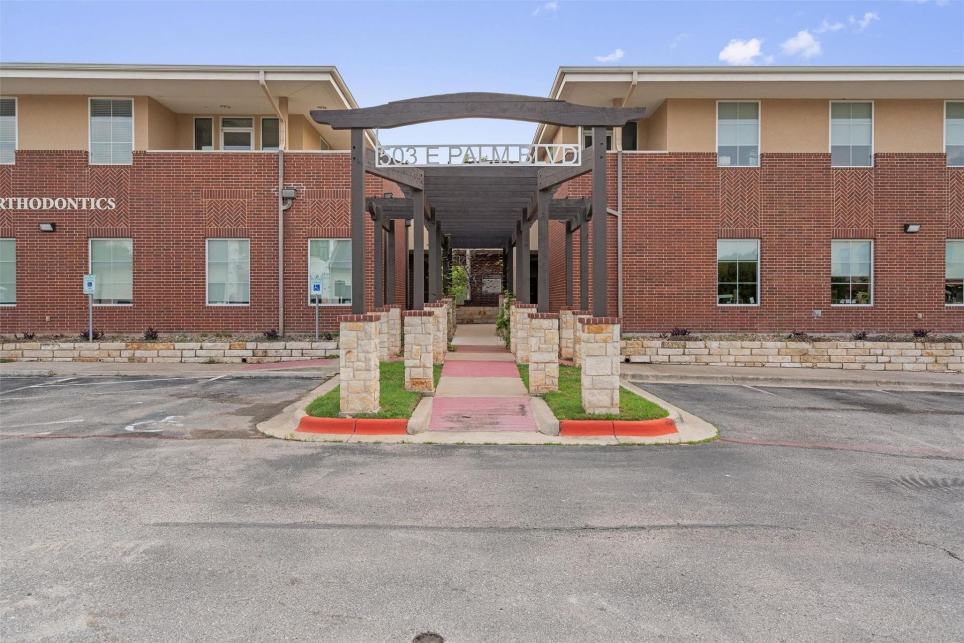503 E Palm Valley Blvd, Unit 220, Round Rock, TX 78664 Main Photo