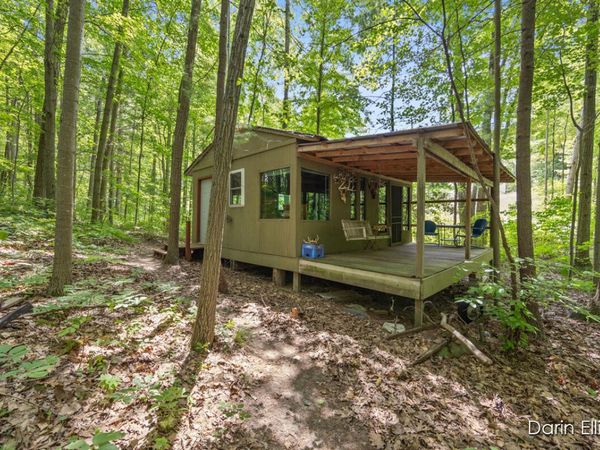 2187 Shawnee Trail NW, Trufant, MI 49347