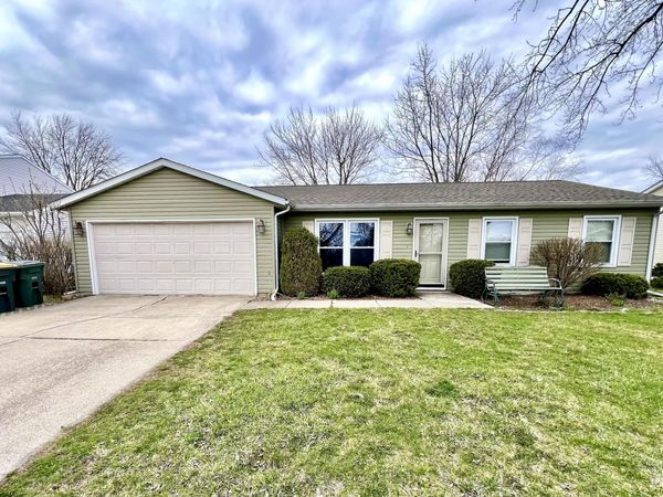 2201 Milford Court, Valparaiso, IN 46383