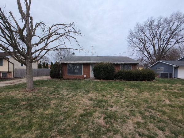 3920 80th Street , Urbandale, IA 50322