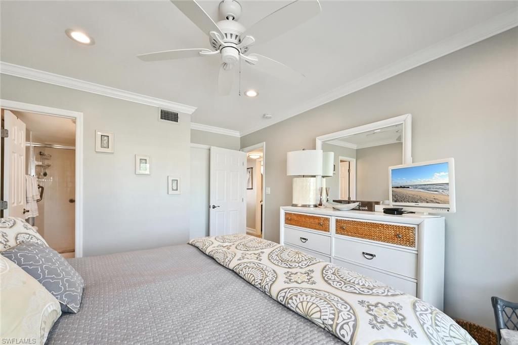 1100 Gulf Shore Blvd N, Unit 304, Naples, FL 34102 Photo