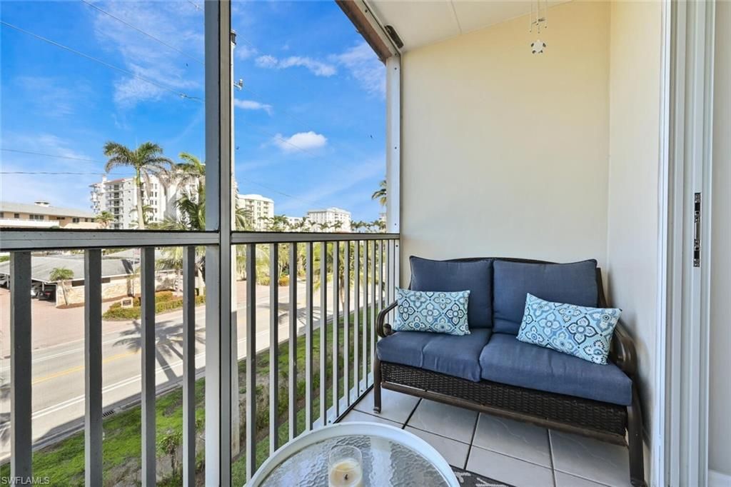 1100 Gulf Shore Blvd N, Unit 304, Naples, FL 34102 Photo