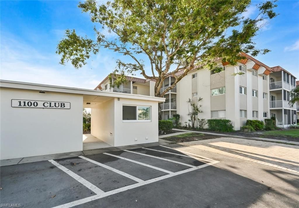 1100 Gulf Shore Blvd N, Unit 304, Naples, FL 34102 Photo