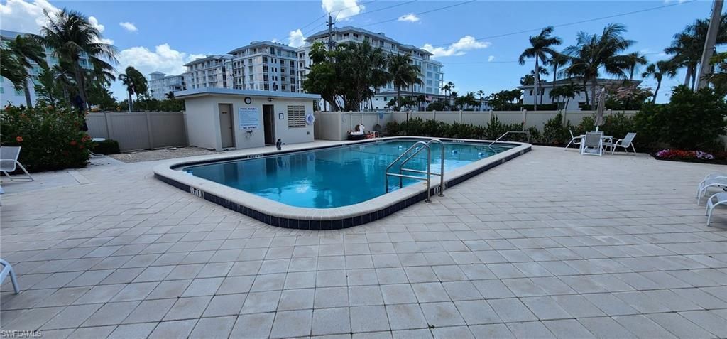 1100 Gulf Shore Blvd N, Unit 304, Naples, FL 34102 Photo