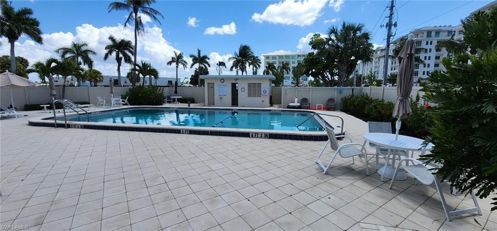 1100 Gulf Shore Blvd N, Unit 304, Naples, FL 34102 Photo