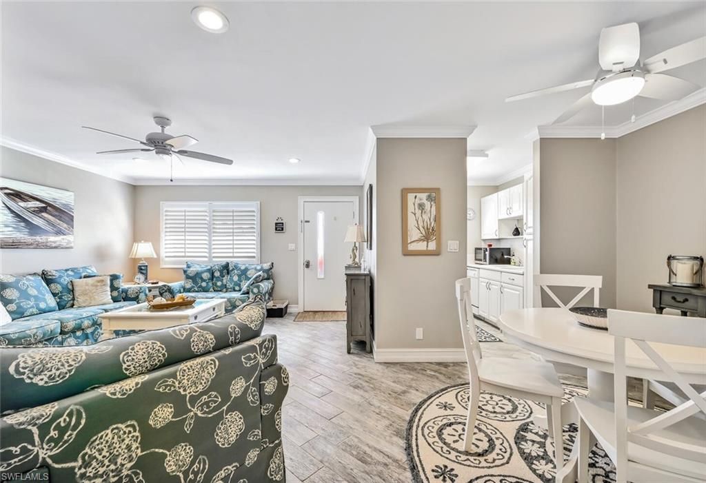 1100 Gulf Shore Blvd N, Unit 304, Naples, FL 34102 Photo