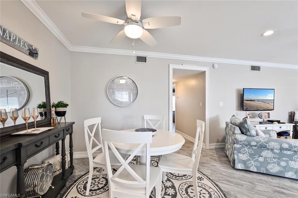 1100 Gulf Shore Blvd N, Unit 304, Naples, FL 34102 Photo