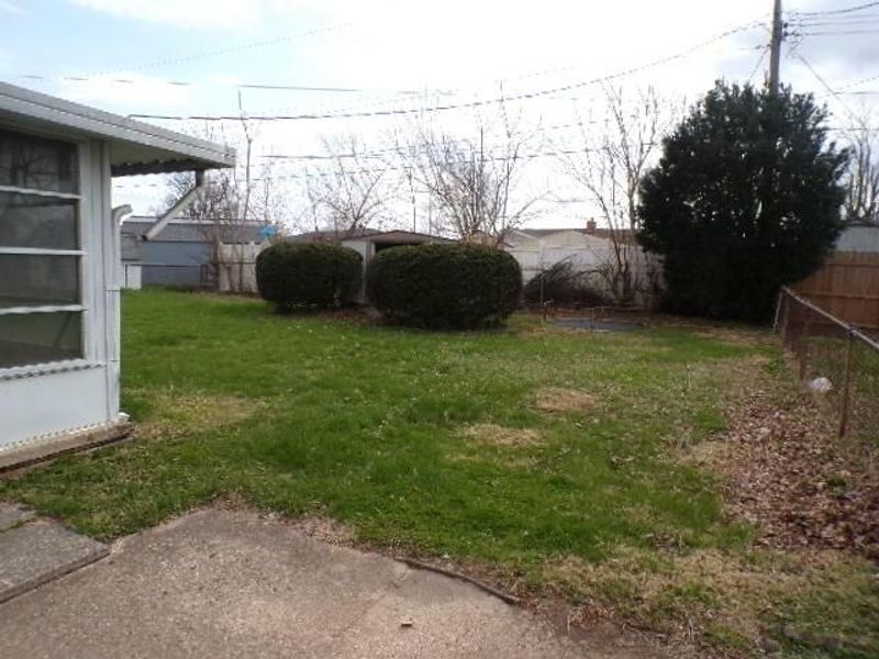 1067 Gilcrest Avenue , Columbus, OH 43207 Photo 2