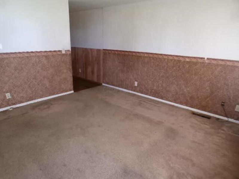 1067 Gilcrest Avenue , Columbus, OH 43207 Photo 6