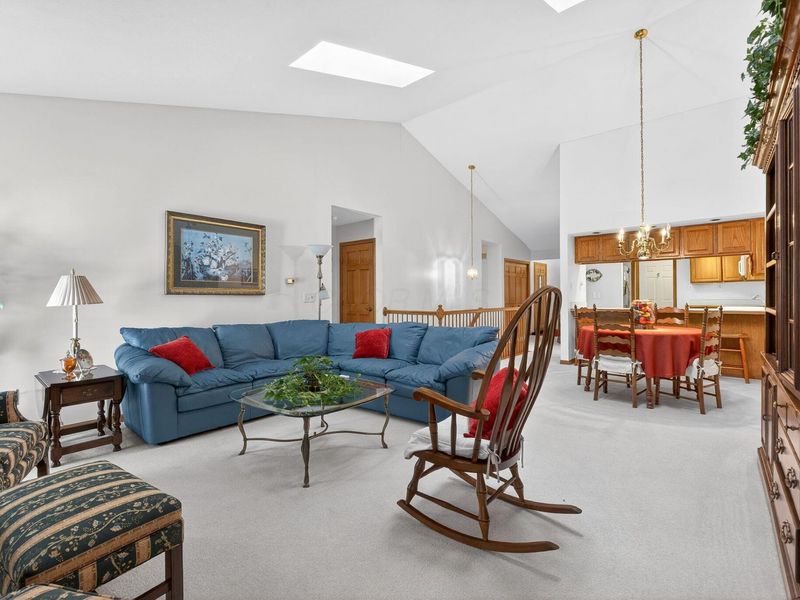 118 Hanover Court , Delaware, OH 43015 Photo 2