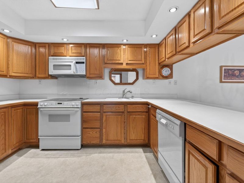 118 Hanover Court , Delaware, OH 43015 Photo 5