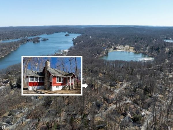 5 Anawa Rd, Vernon, NJ 07422