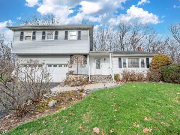 10 Celtic Way, Parsippany-Troy Hills, NJ 07054