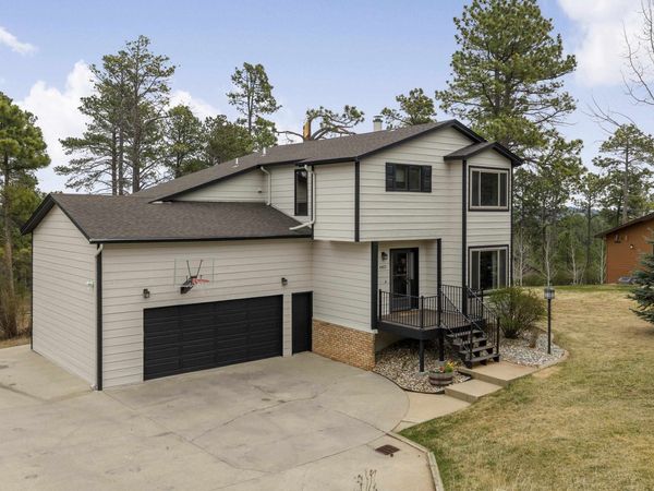 4412 Carriage Hills Drive, Rapid City, SD 57702
